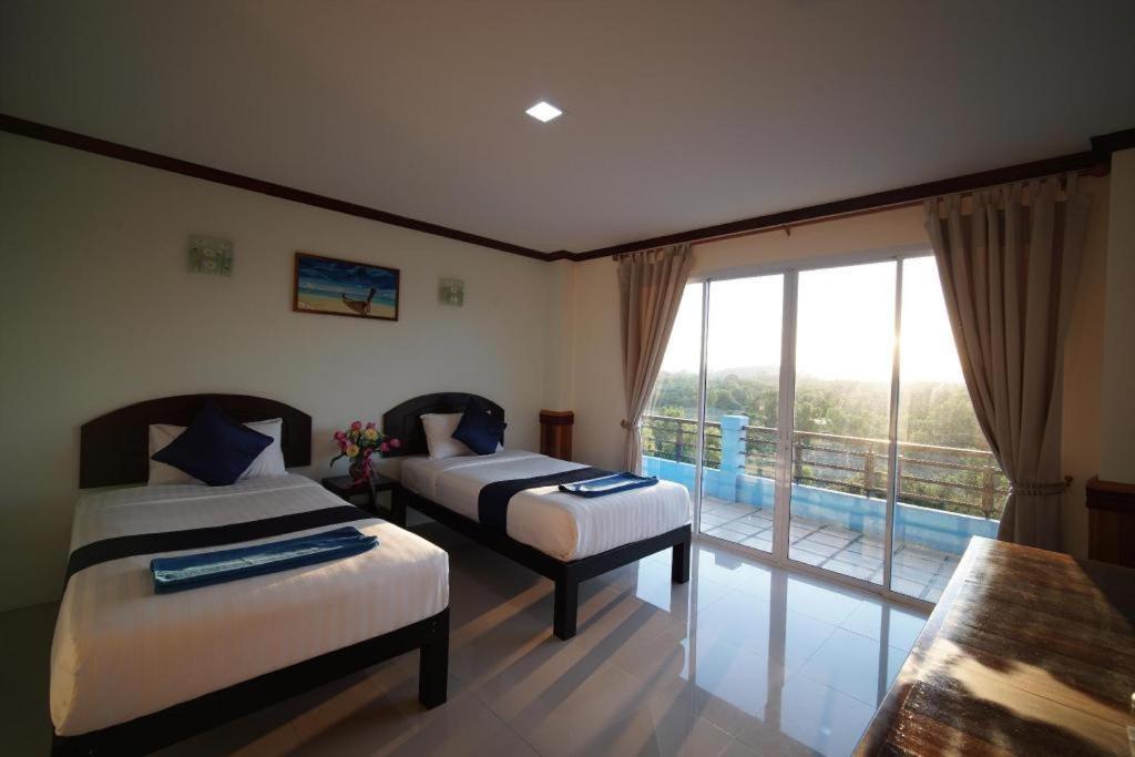 Sea Mountain Khanom Hotel Экстерьер фото