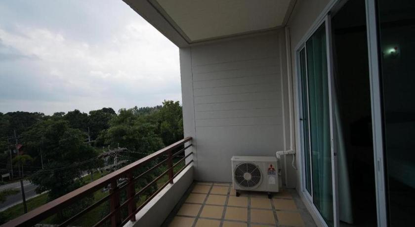Sea Mountain Khanom Hotel Экстерьер фото
